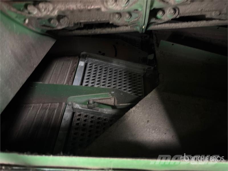 John Deere S790 Combine Harvester 聯合收穫機