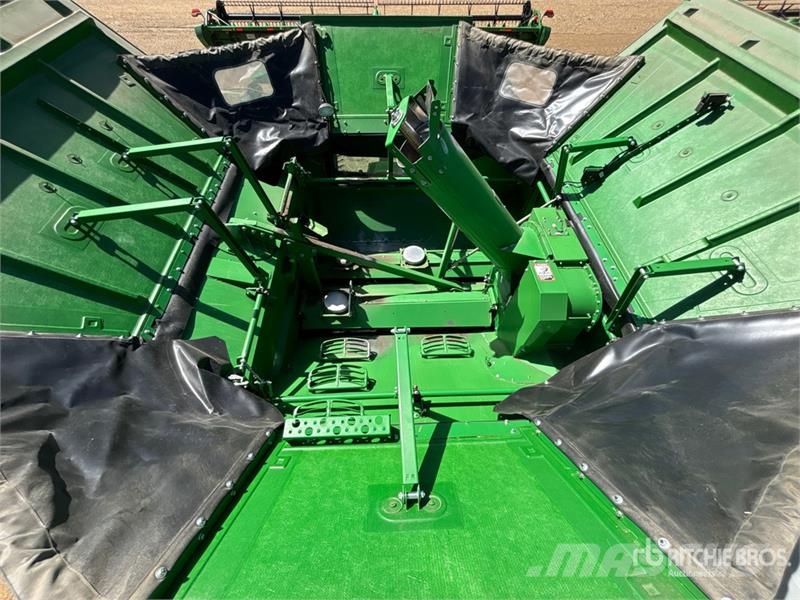 John Deere S790 Combine Harvester Combine harvesters