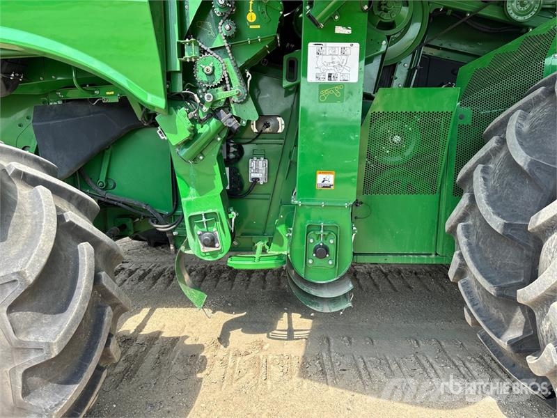 John Deere S790 Combine Harvester Kombájnok