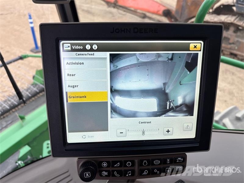 John Deere S790 Combine Harvester Skurtreskere