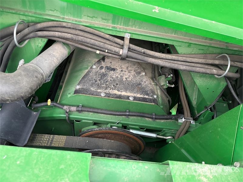 John Deere S790 Combine Harvester Skurtreskere
