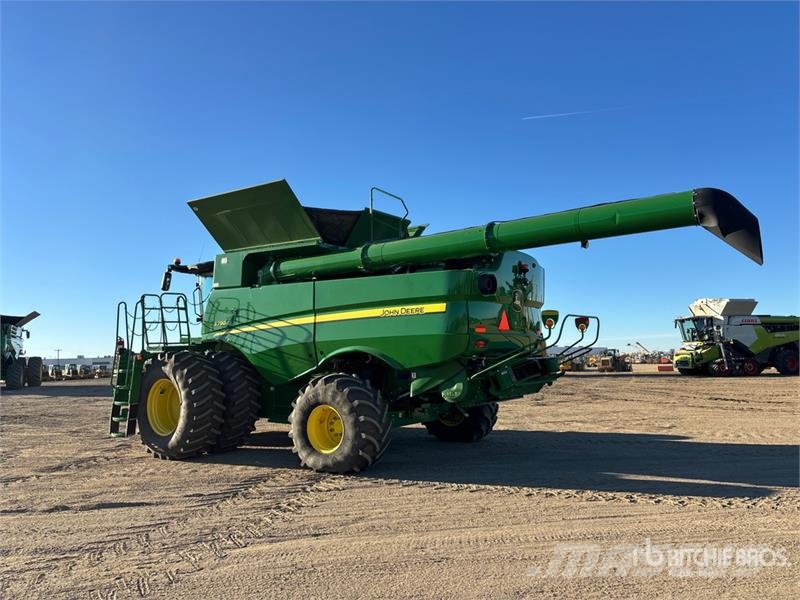 John Deere S790 Combine Harvester Θεριζοαλωνιστικές μηχανές