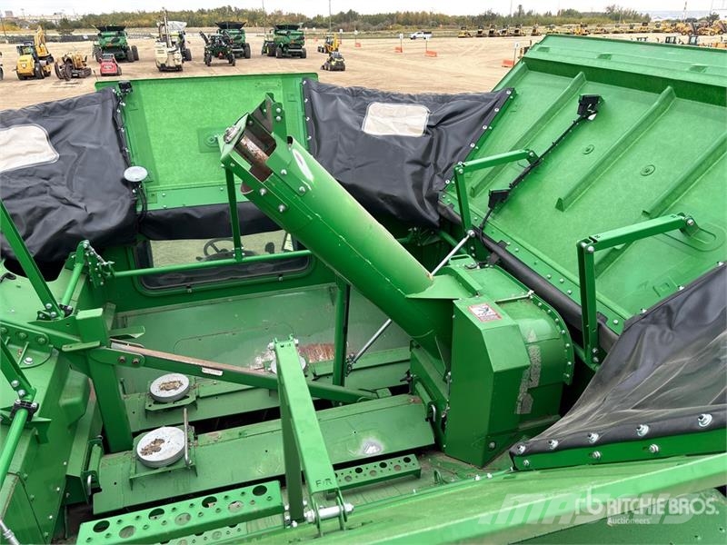 John Deere S790 Combine Harvester 聯合收穫機