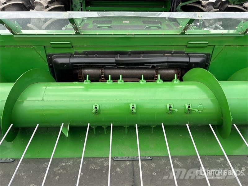 John Deere S790 Combine Harvester Kombájnok