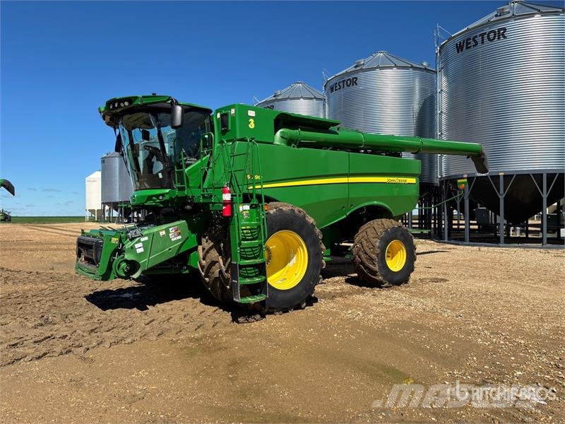 John Deere S790 Combine Harvester Combine harvesters