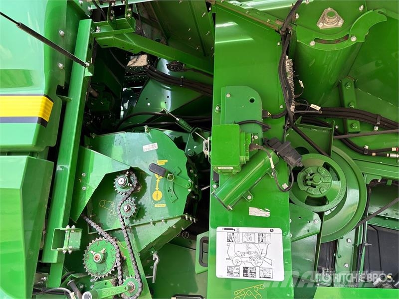 John Deere S790 Combine Harvester Kombájnok