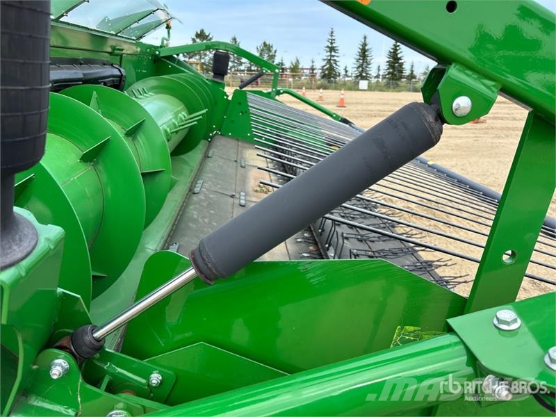 John Deere S790 Combine Harvester Kombájnok