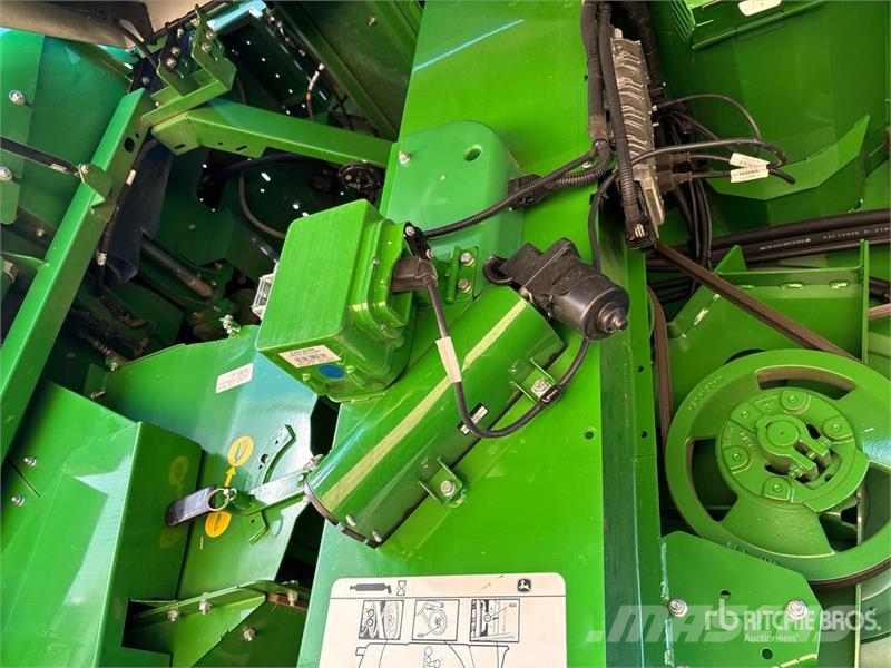 John Deere S790 Combine Harvester Combine harvesters
