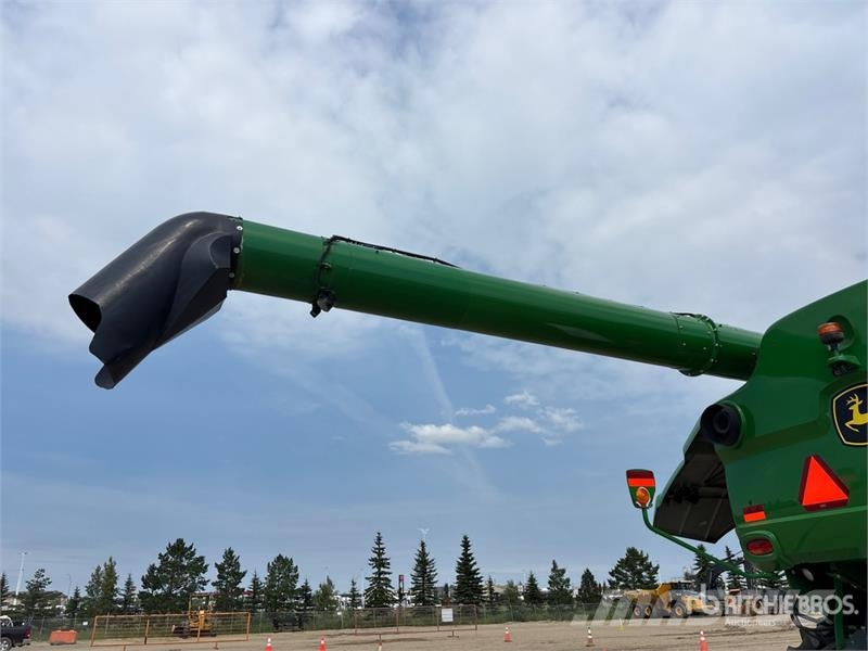 John Deere S790 Combine Harvester Kombájnok