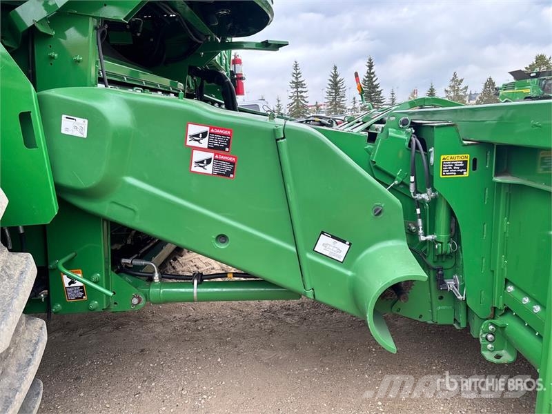 John Deere S790 Combine Harvester Skurtreskere