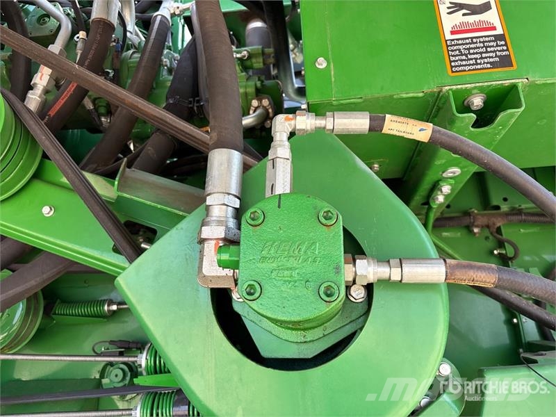 John Deere S790 Combine Harvester Kombájnok