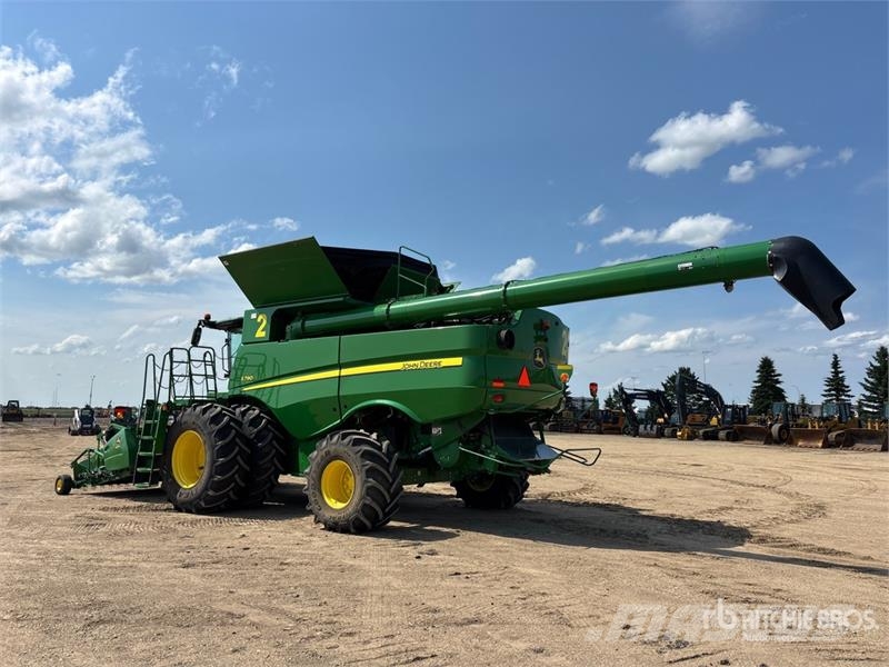 John Deere S790 Combine Harvester Kombájnok