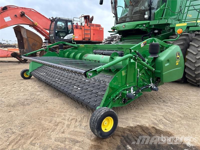 John Deere S790 Combine Harvester Skurtreskere