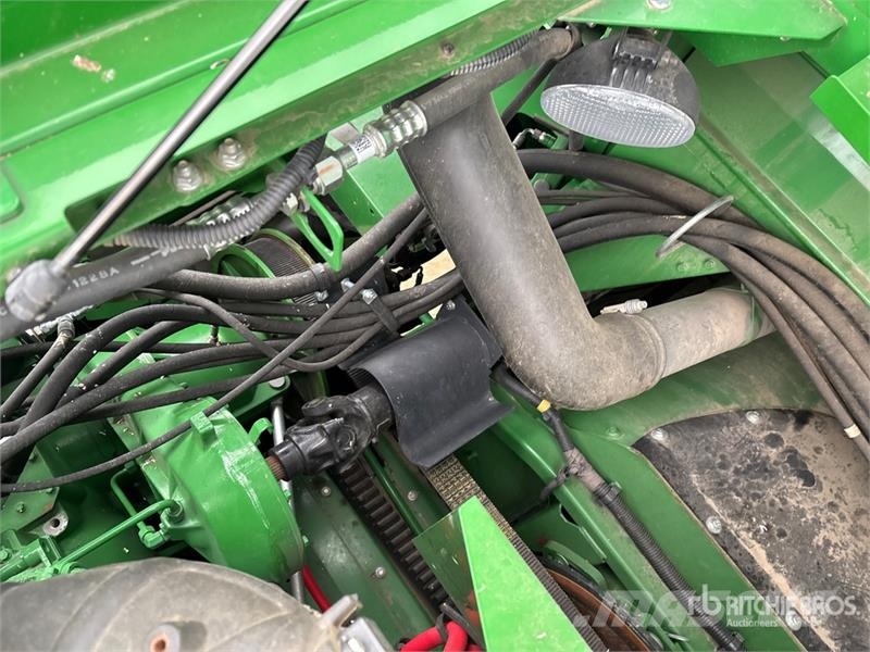 John Deere S790 Combine Harvester Skurtreskere
