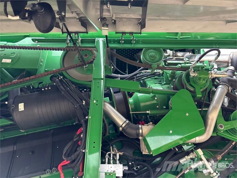 John Deere S790 Combine Harvester 聯合收穫機