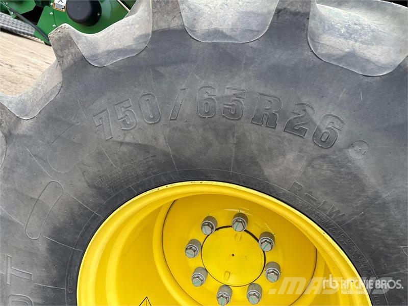 John Deere S790 Combine Harvester Skurtreskere