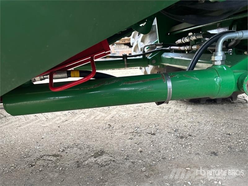 John Deere S790 Combine Harvester Skurtreskere