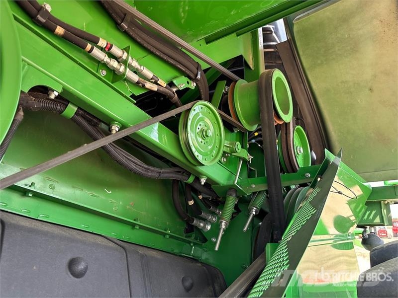 John Deere S790 Combine Harvester Kombájnok