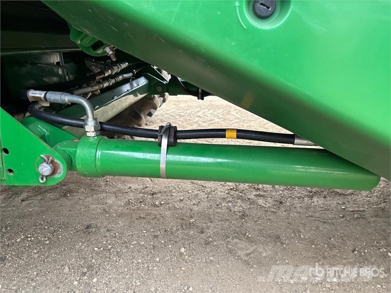 John Deere S790 Combine Harvester Skurtreskere