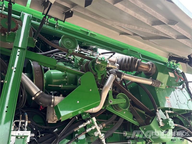 John Deere S790 Combine Harvester Skurtreskere