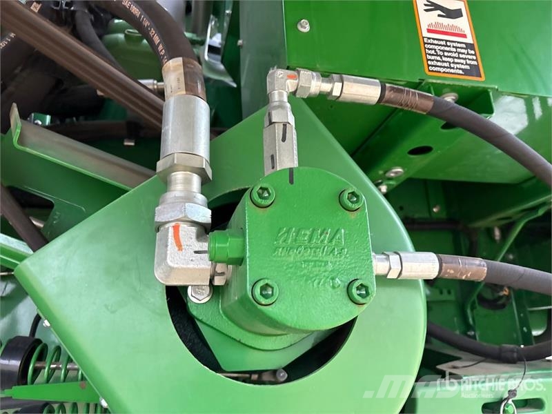 John Deere S790 Combine Harvester 聯合收穫機