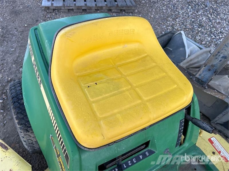 John Deere S92 Ride-On Lawn Mower Trattorini tagliaerba