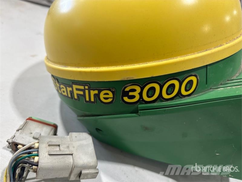 John Deere StarFire 3000 GNSS Receiver ماكينات زراعية - غير ذلك