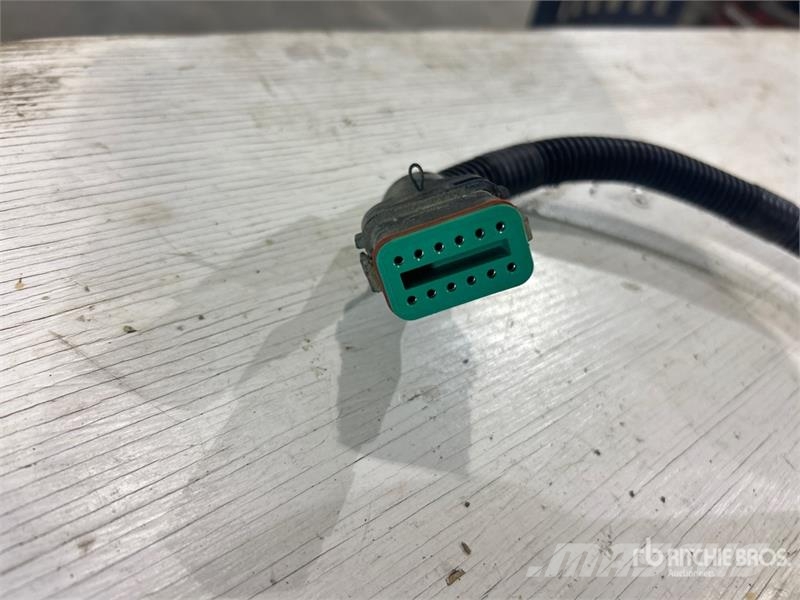 John Deere StarFire 3000 GNSS Receiver ماكينات زراعية - غير ذلك