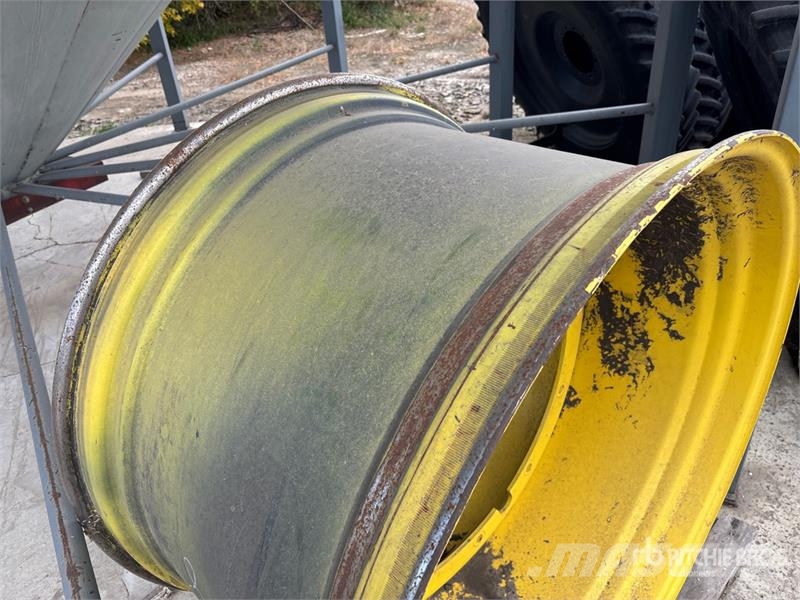 John Deere Tractor Rim - Fits John Deere 9R, 640, 590 Andre komponenter