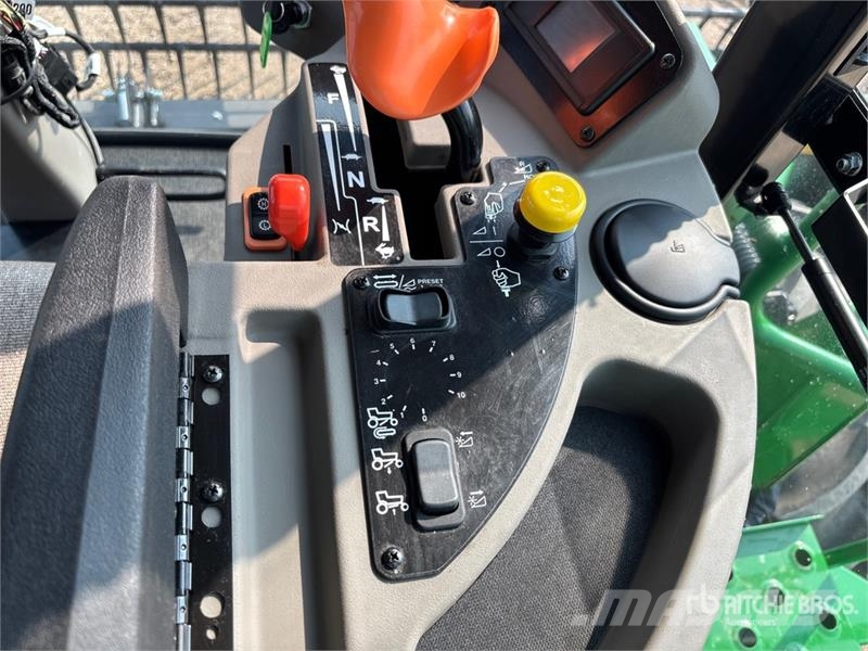John Deere W155 35 ft Swather Windrower Рядковые косилки