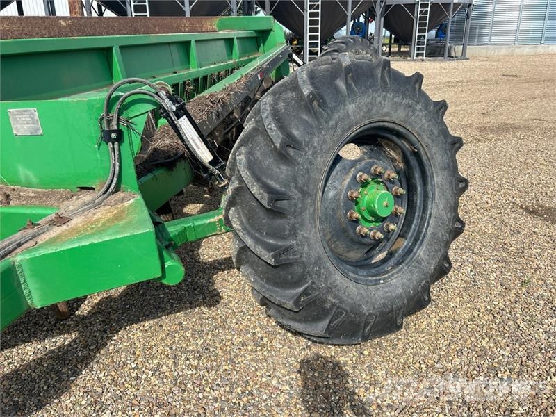John Deere Welding 18 ft Root Rake 农业机械-其他