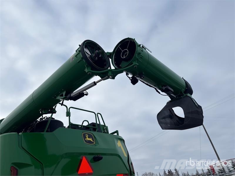 John Deere X9 1000 4x4 Combine Harvester コンバイン