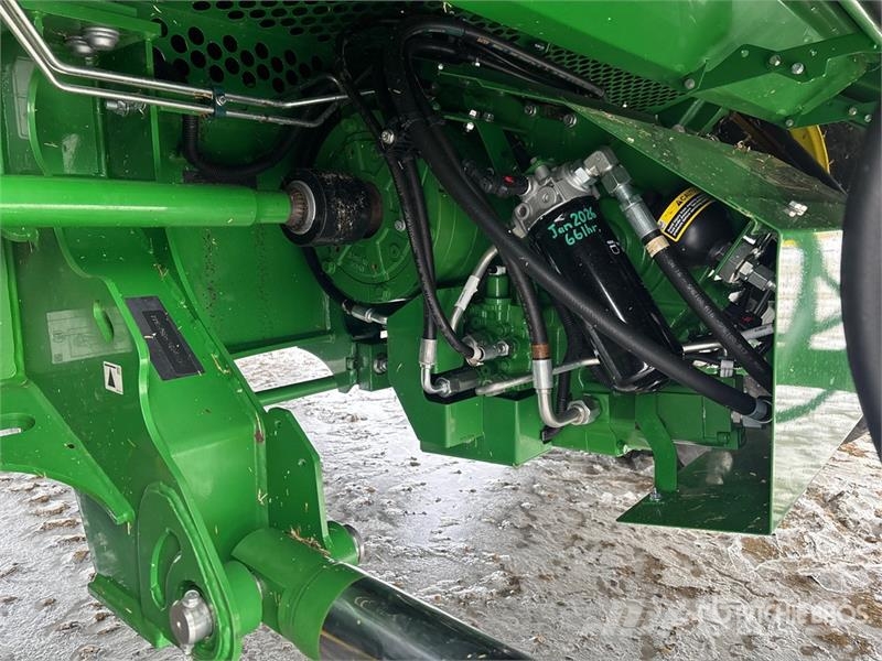 John Deere X9 1000 4x4 Combine Harvester コンバイン