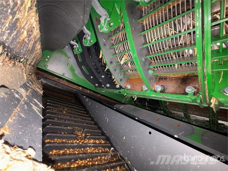 John Deere X9 1000 4x4 Combine Harvester コンバイン