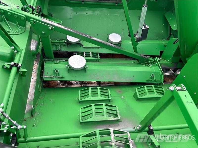 John Deere X9 1000 4x4 Combine Harvester コンバイン