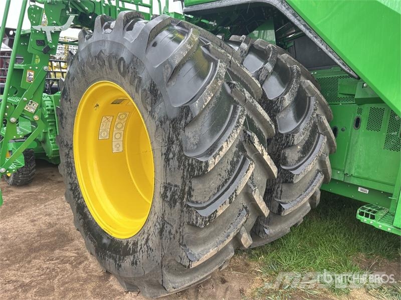 John Deere X9 1000 4x4 Combine Harvester Teraviljakombainid