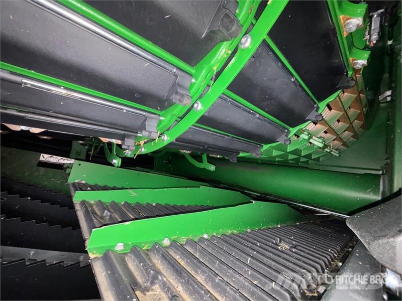 John Deere X9 1000 4x4 Combine Harvester コンバイン