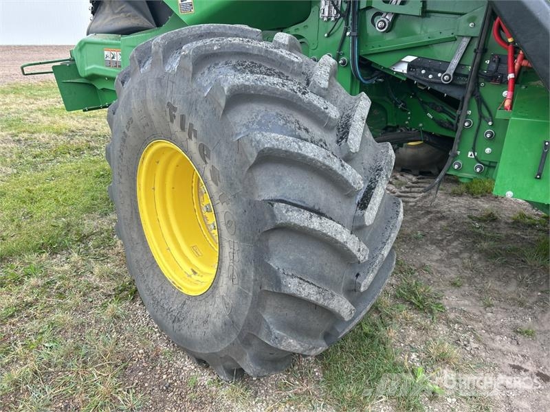 John Deere X9 1000 4x4 Combine Harvester Teraviljakombainid
