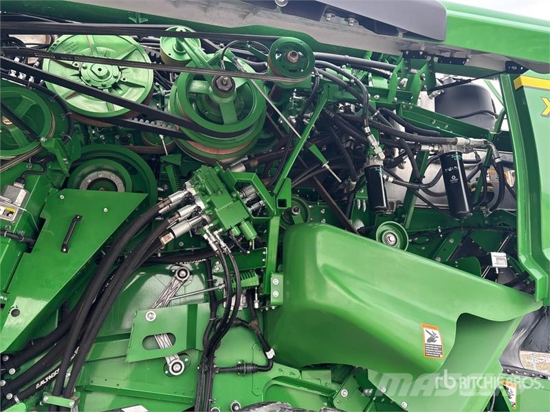 John Deere X9 1000 4x4 Combine Harvester コンバイン