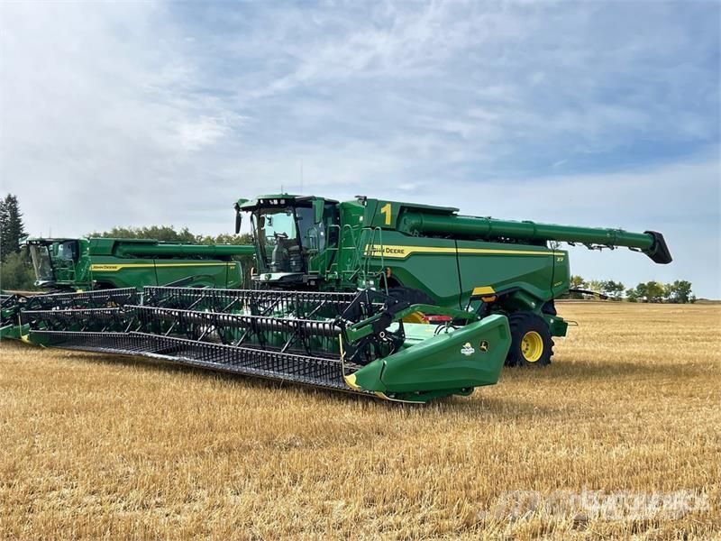 John Deere X9 1000 4x4 Combine Harvester Kombajni
