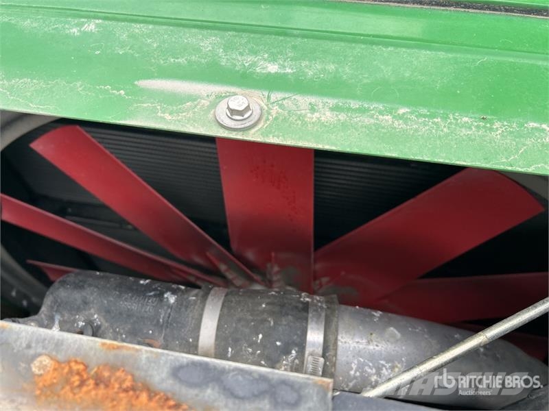 John Deere X9 1000 4x4 Combine Harvester 콤바인 수확기