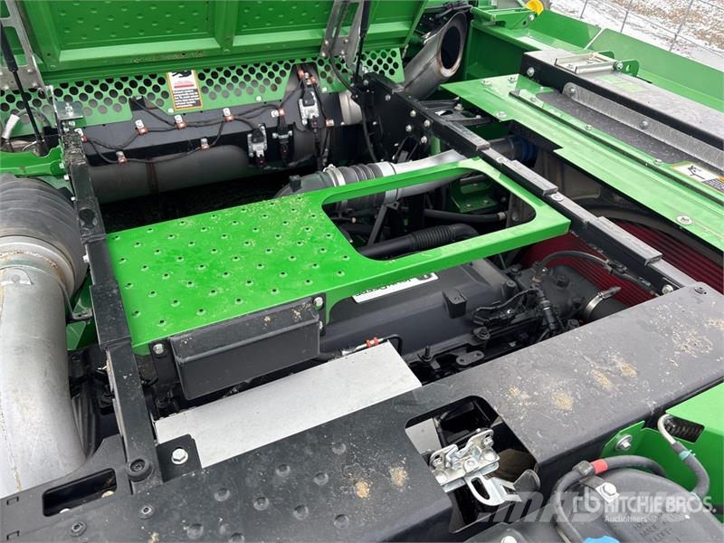 John Deere X9 1000 4x4 Combine Harvester コンバイン