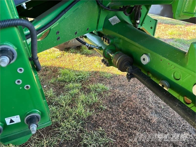 John Deere X9 1000 Combine Harvester Sklízecí mlátičky