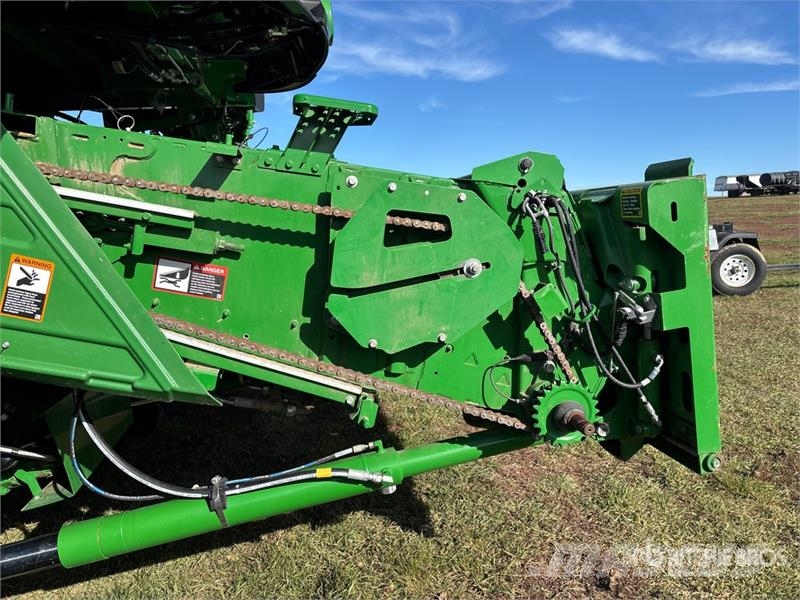 John Deere X9 1000 Combine Harvester Sklízecí mlátičky