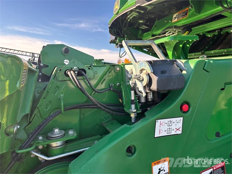 John Deere X9 1000 Combine Harvester Sklízecí mlátičky