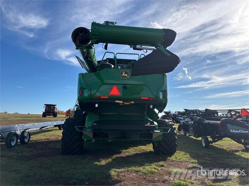 John Deere X9 1000 Combine Harvester Sklízecí mlátičky