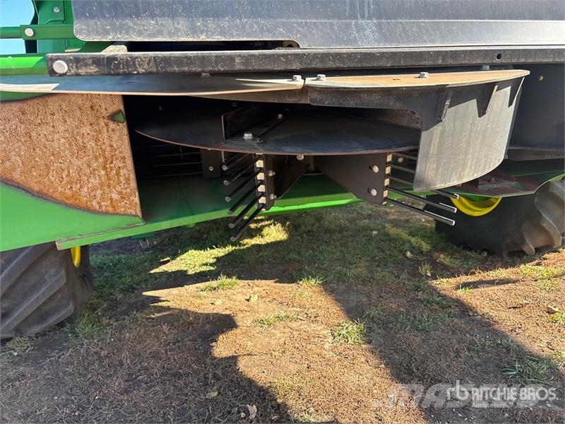 John Deere X9 1000 Combine Harvester Sklízecí mlátičky