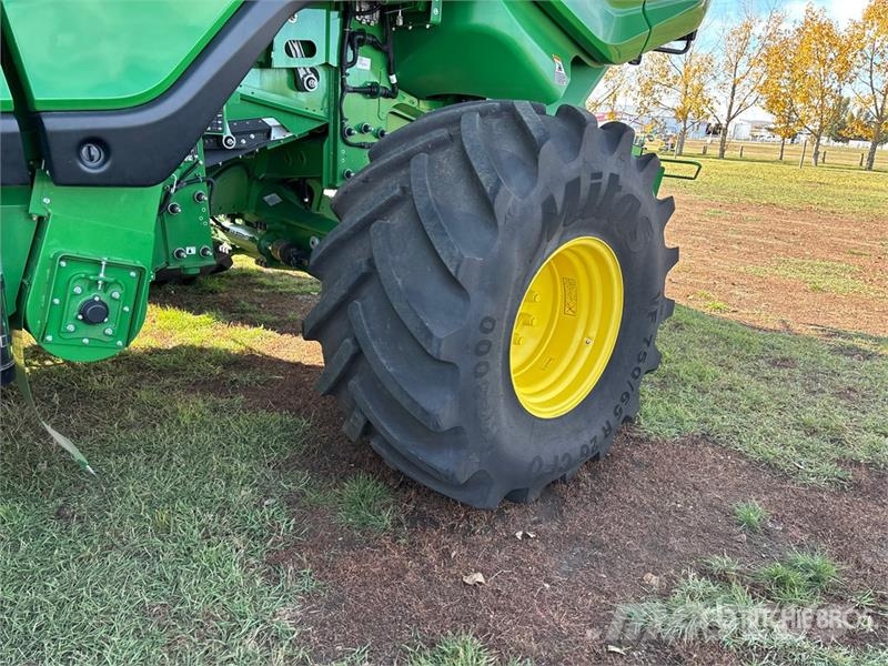 John Deere X9 1000 Combine Harvester Sklízecí mlátičky