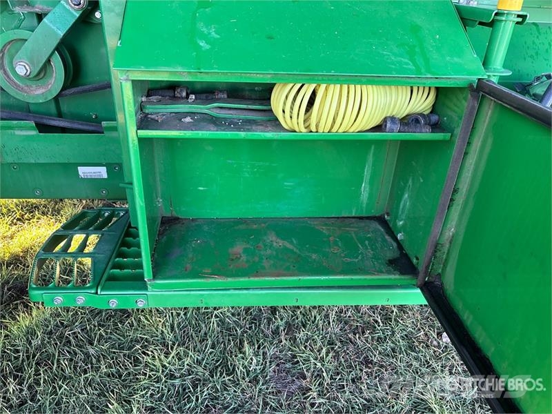 John Deere X9 1000 Combine Harvester Sklízecí mlátičky