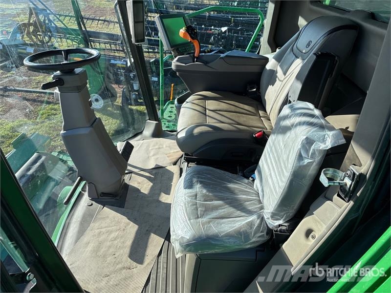 John Deere X9 1000 Combine Harvester Sklízecí mlátičky
